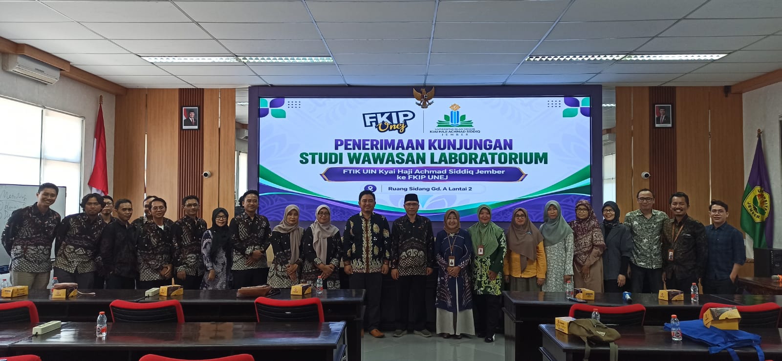 Tadris IPS UIN KHAS Jember Perkuat Jejaring Akademik Melalui Studi Wawasan Laboratorium di FKIP Universitas Jember